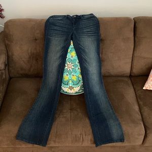 Khloé Kardashian curvy slim boot jeans size 2